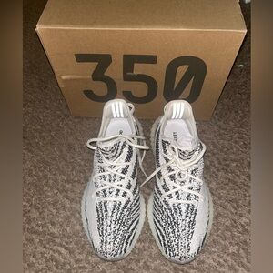 350 Yeezy in good condition